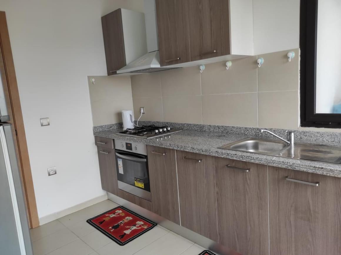 Bel Appartement A Plage Des Nation Salé エクステリア 写真